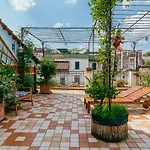 Lemon Tree Terrace Napels